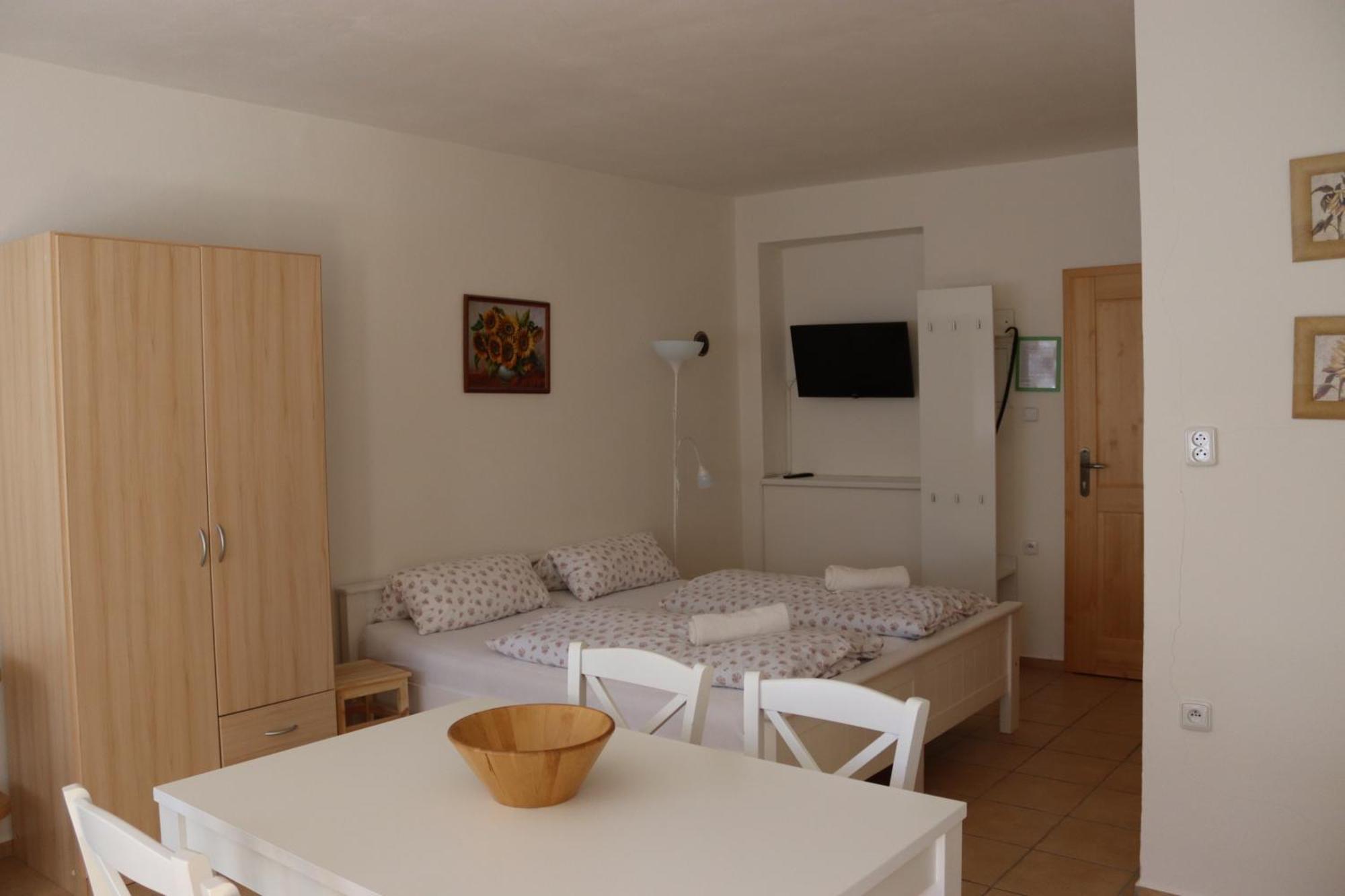 Penzion-Apartman Soucek Jindrichuv Hradec Exterior photo
