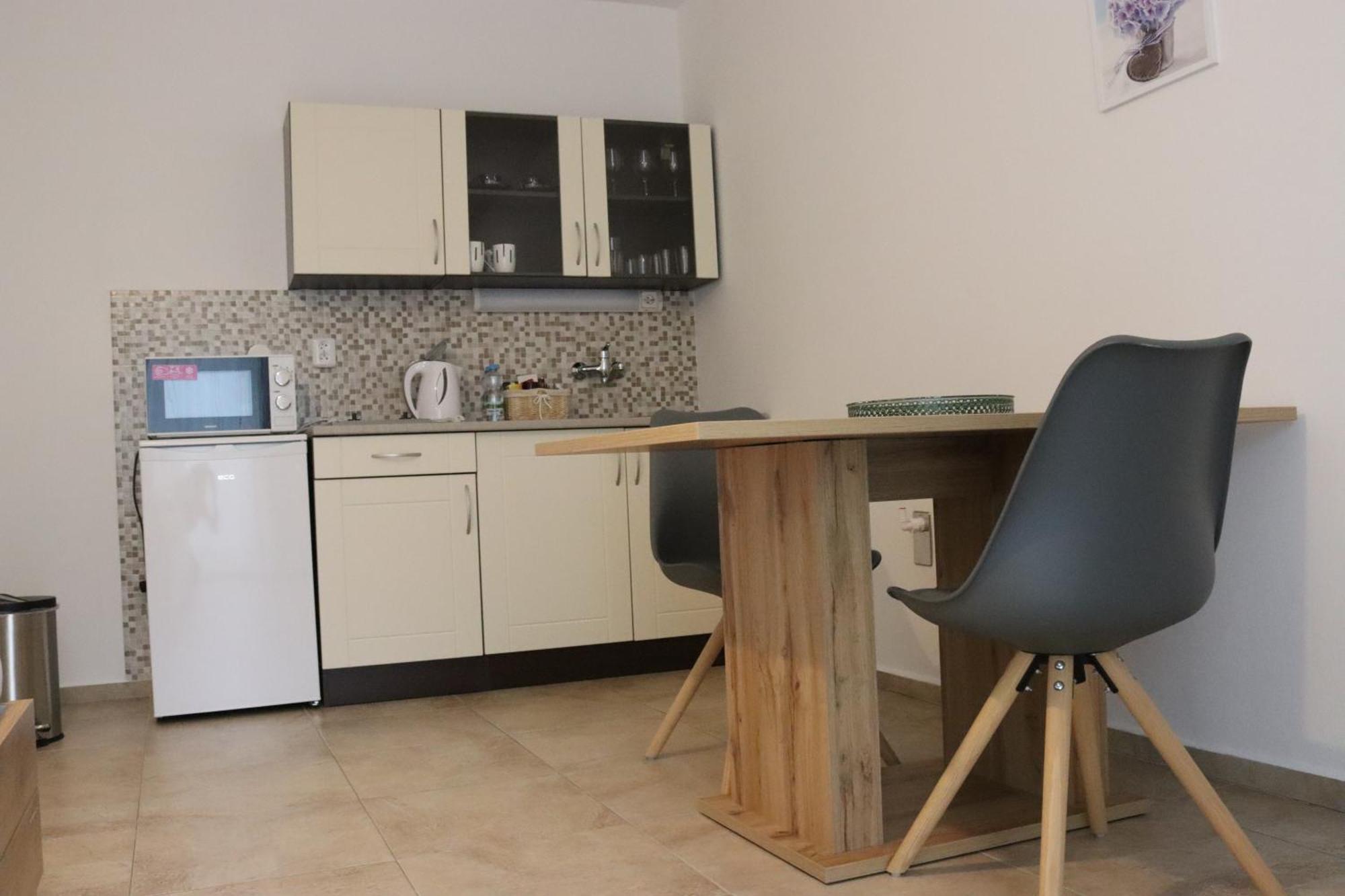 Penzion-Apartman Soucek Jindrichuv Hradec Exterior photo